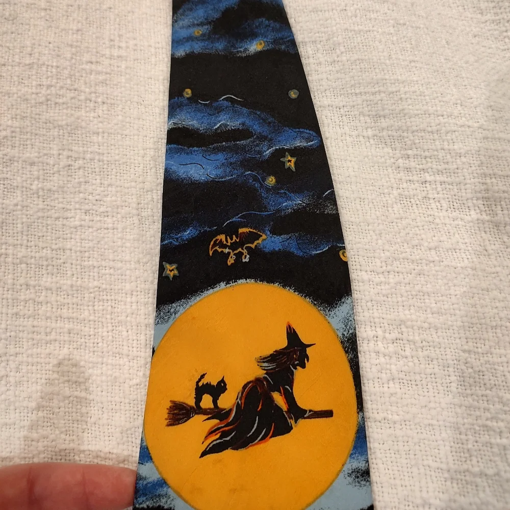 VTG Andalaro Halloween Witch Pumpkin Black Cat Harvest Moon Silk Tie